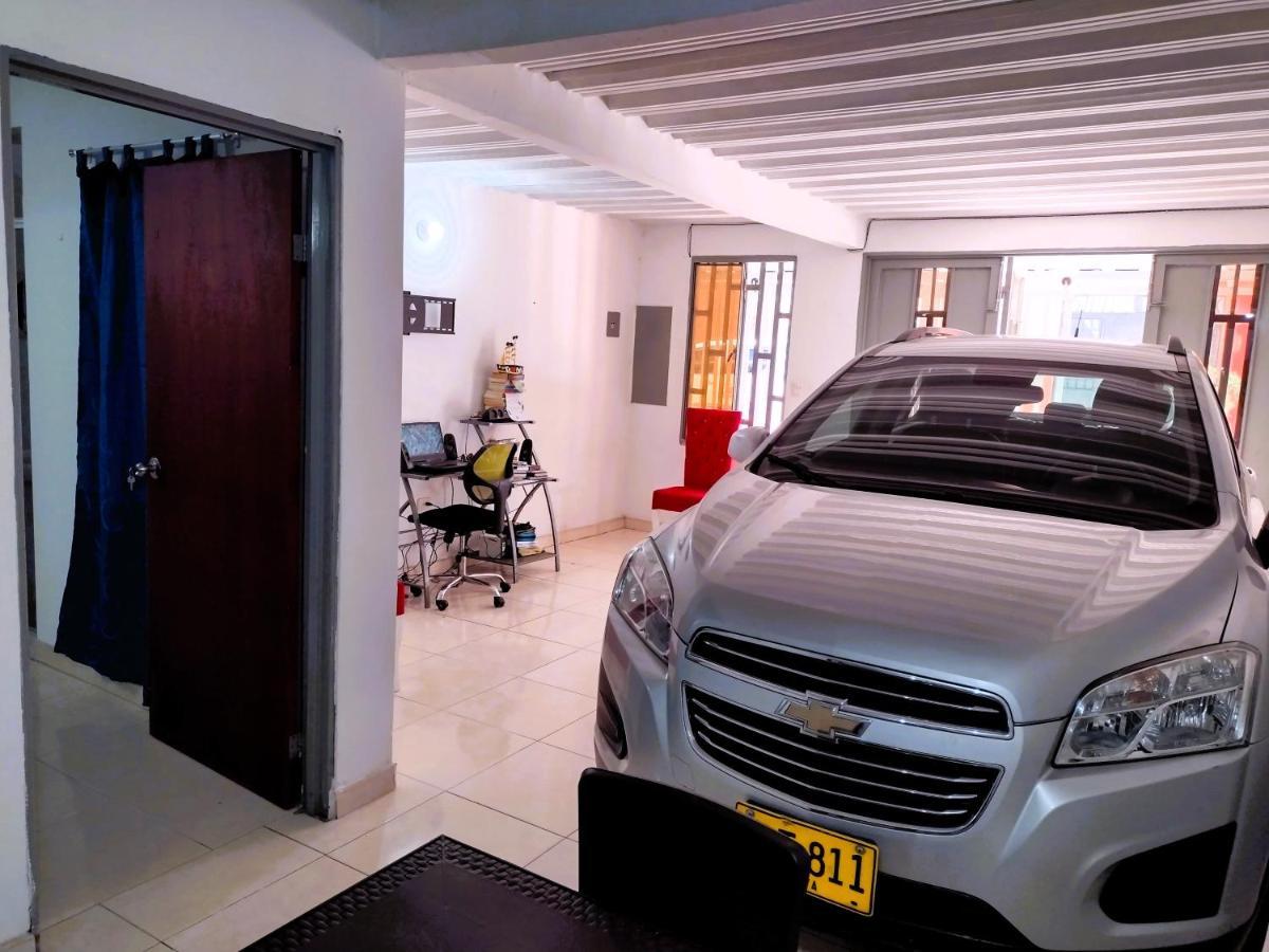 Tu Hogar Lejos De Casa. *